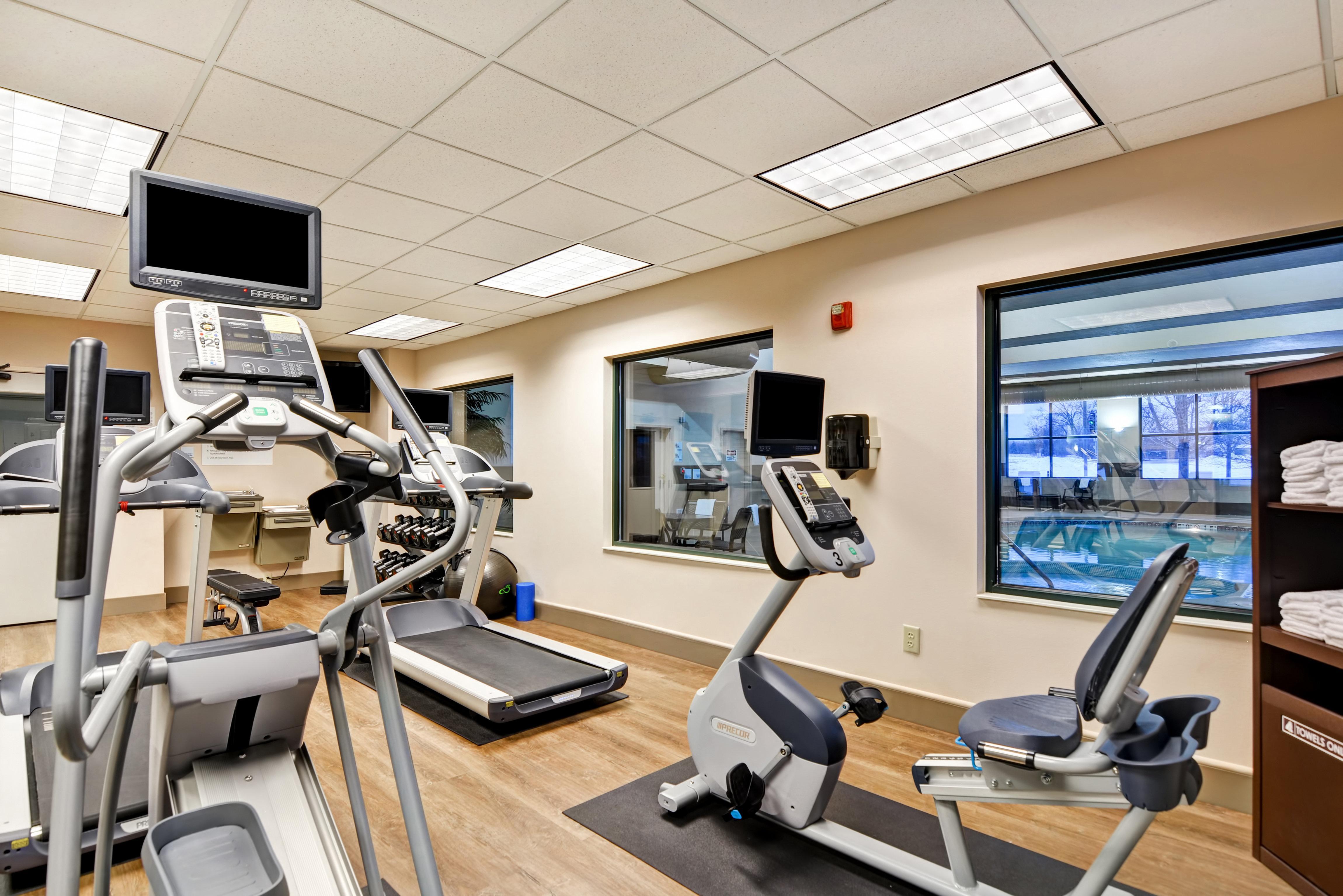 Holiday Inn Express Hotel & Suites Milwaukee-New Berlin By Ihg Exteriör bild