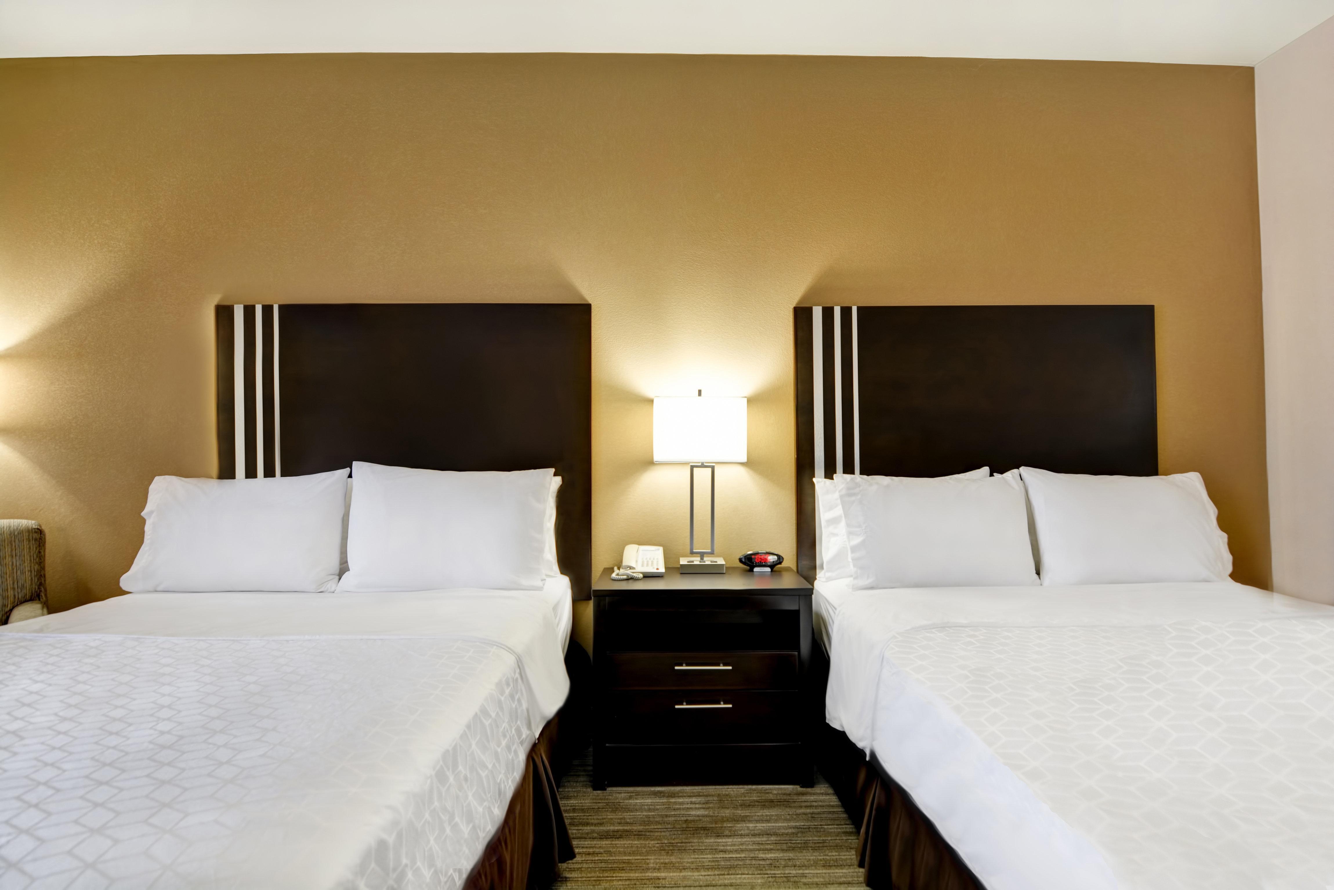 Holiday Inn Express Hotel & Suites Milwaukee-New Berlin By Ihg Exteriör bild