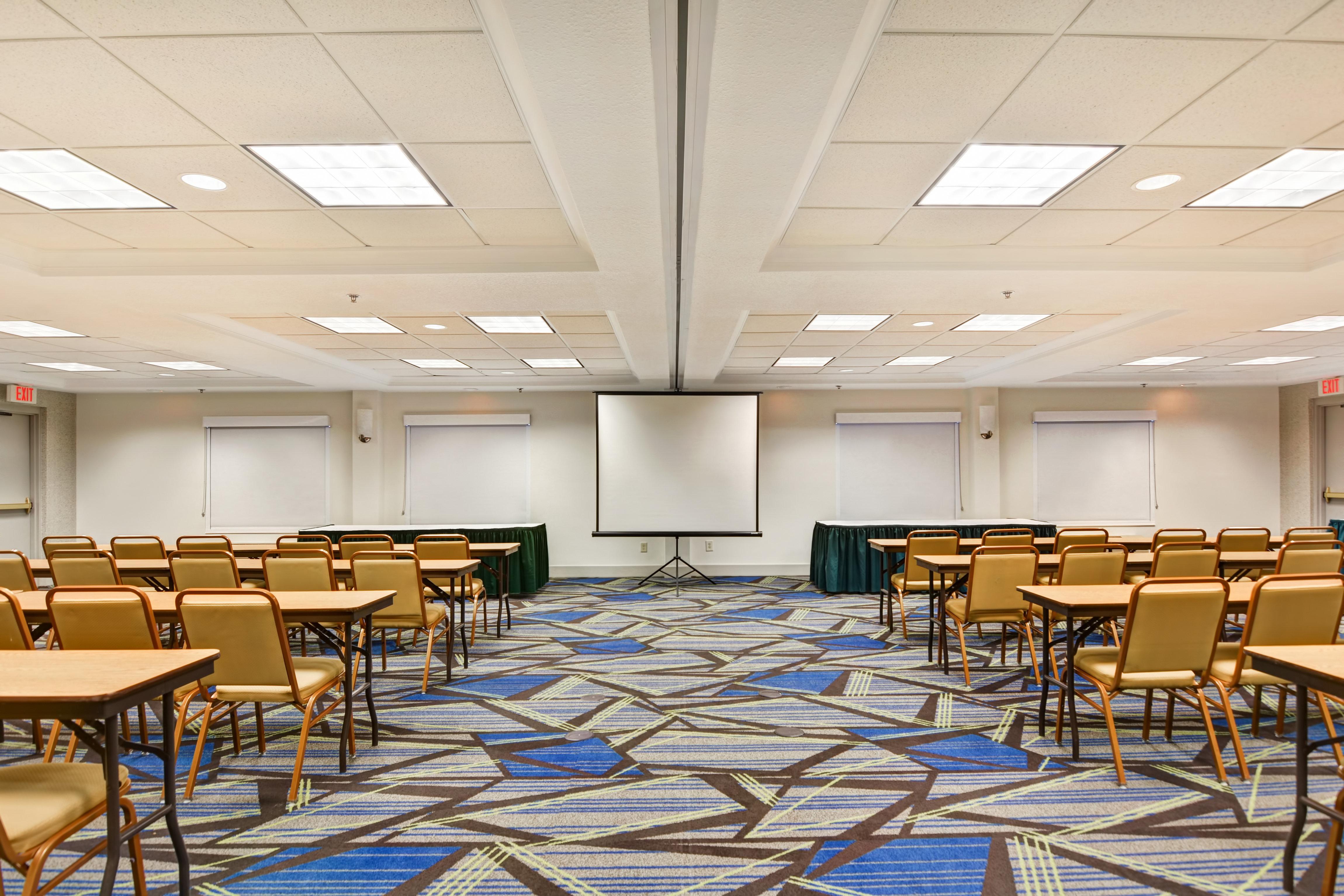 Holiday Inn Express Hotel & Suites Milwaukee-New Berlin By Ihg Exteriör bild