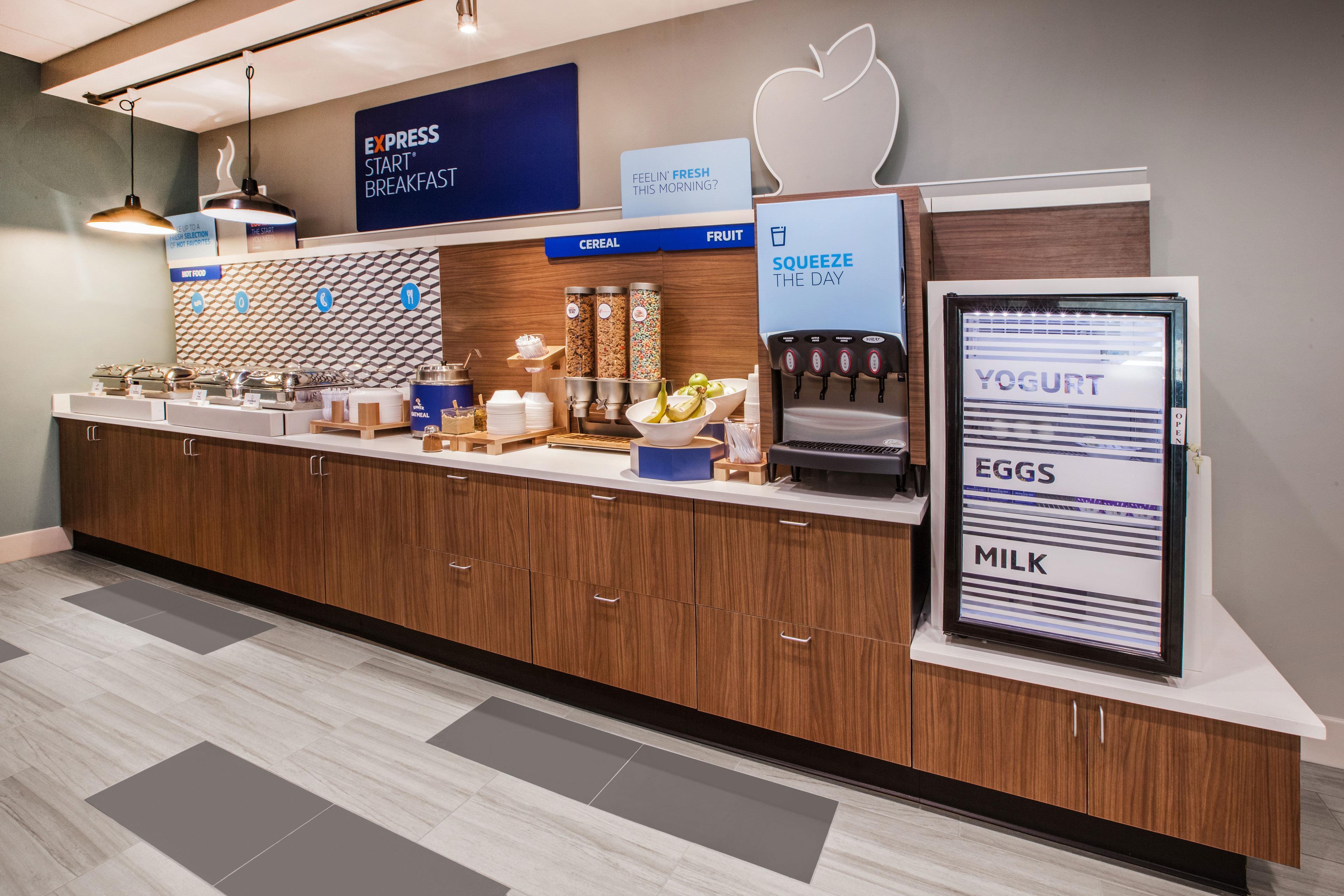 Holiday Inn Express Hotel & Suites Milwaukee-New Berlin By Ihg Exteriör bild