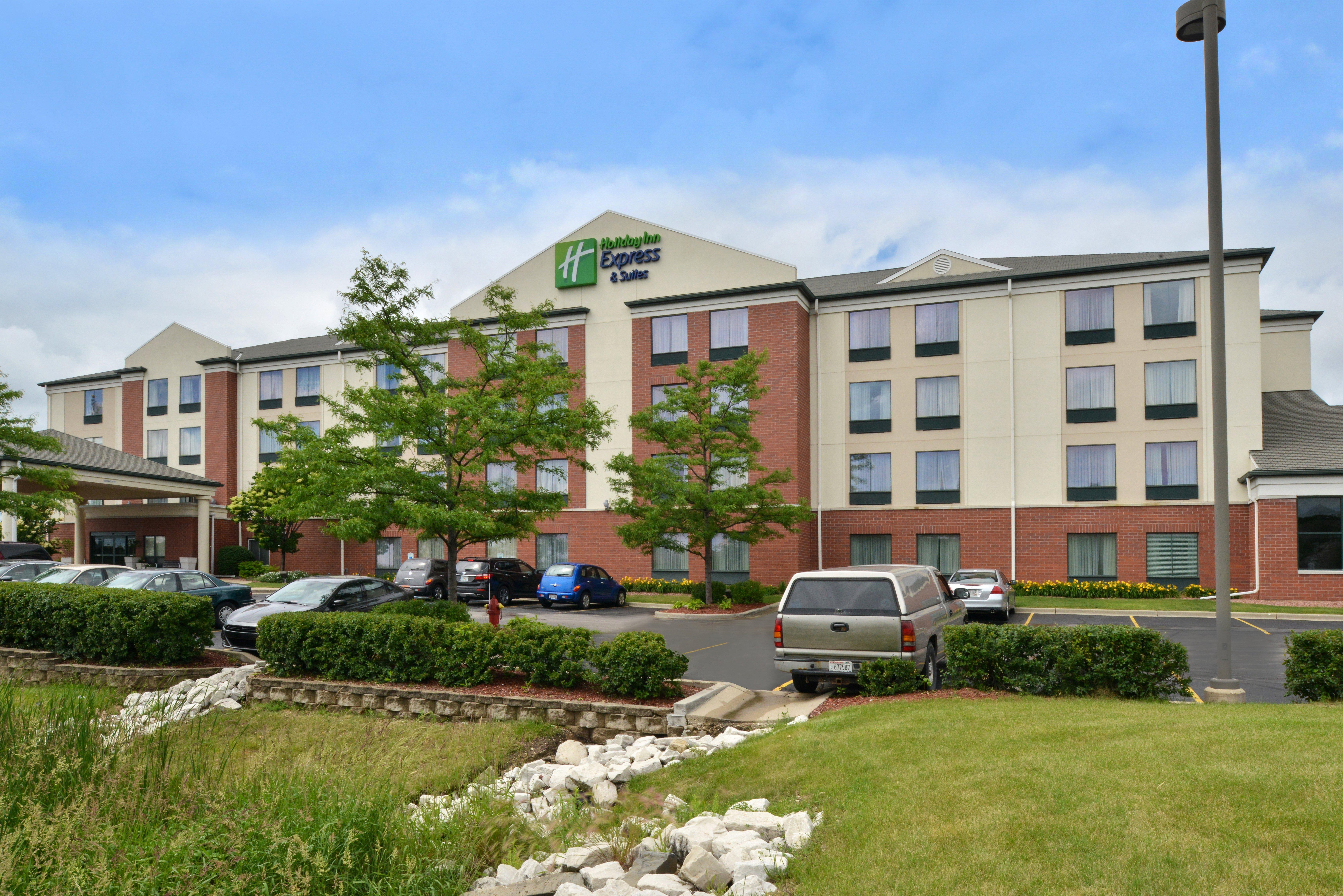 Holiday Inn Express Hotel & Suites Milwaukee-New Berlin By Ihg Exteriör bild