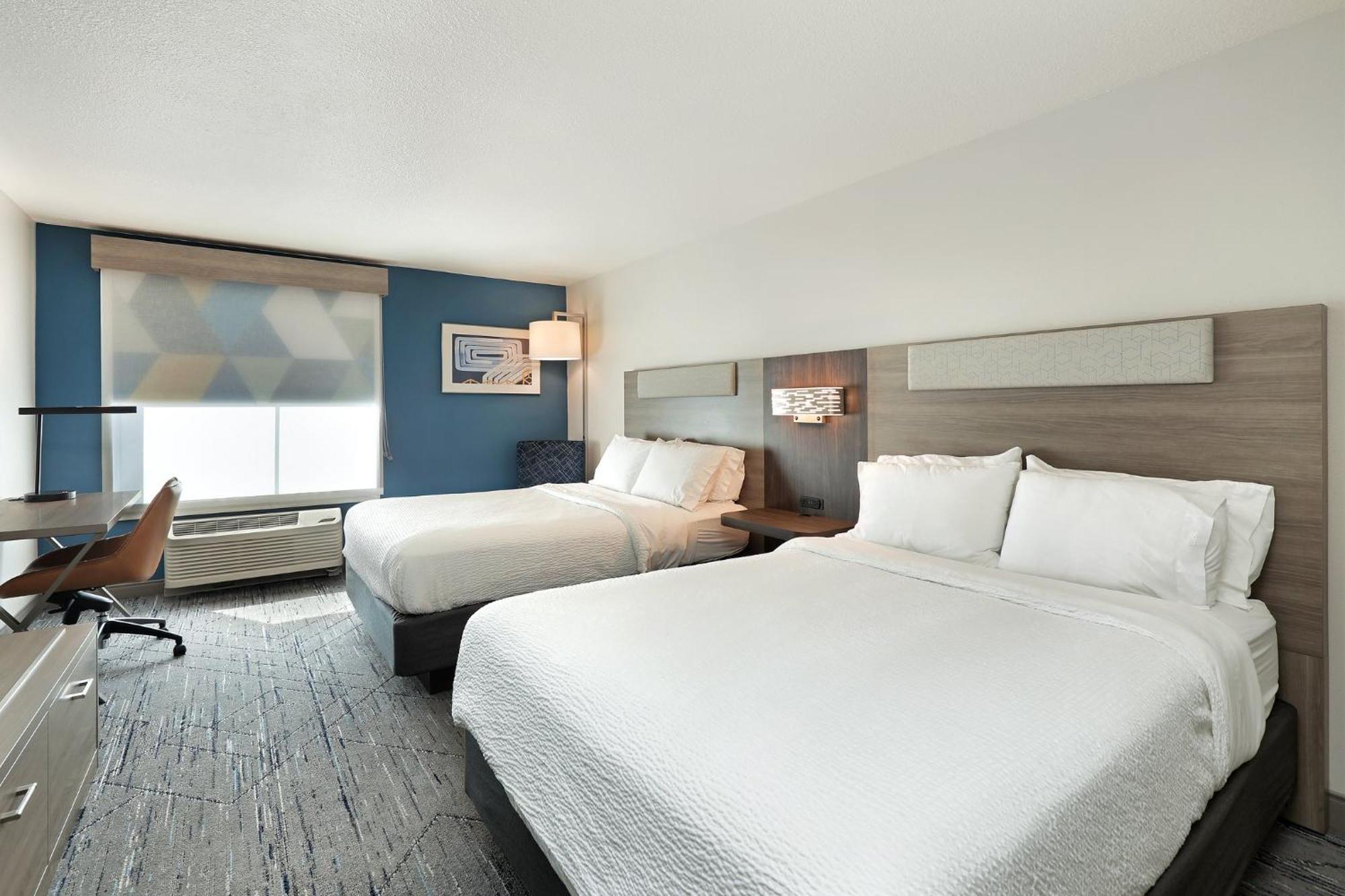 Holiday Inn Express Hotel & Suites Milwaukee-New Berlin By Ihg Exteriör bild