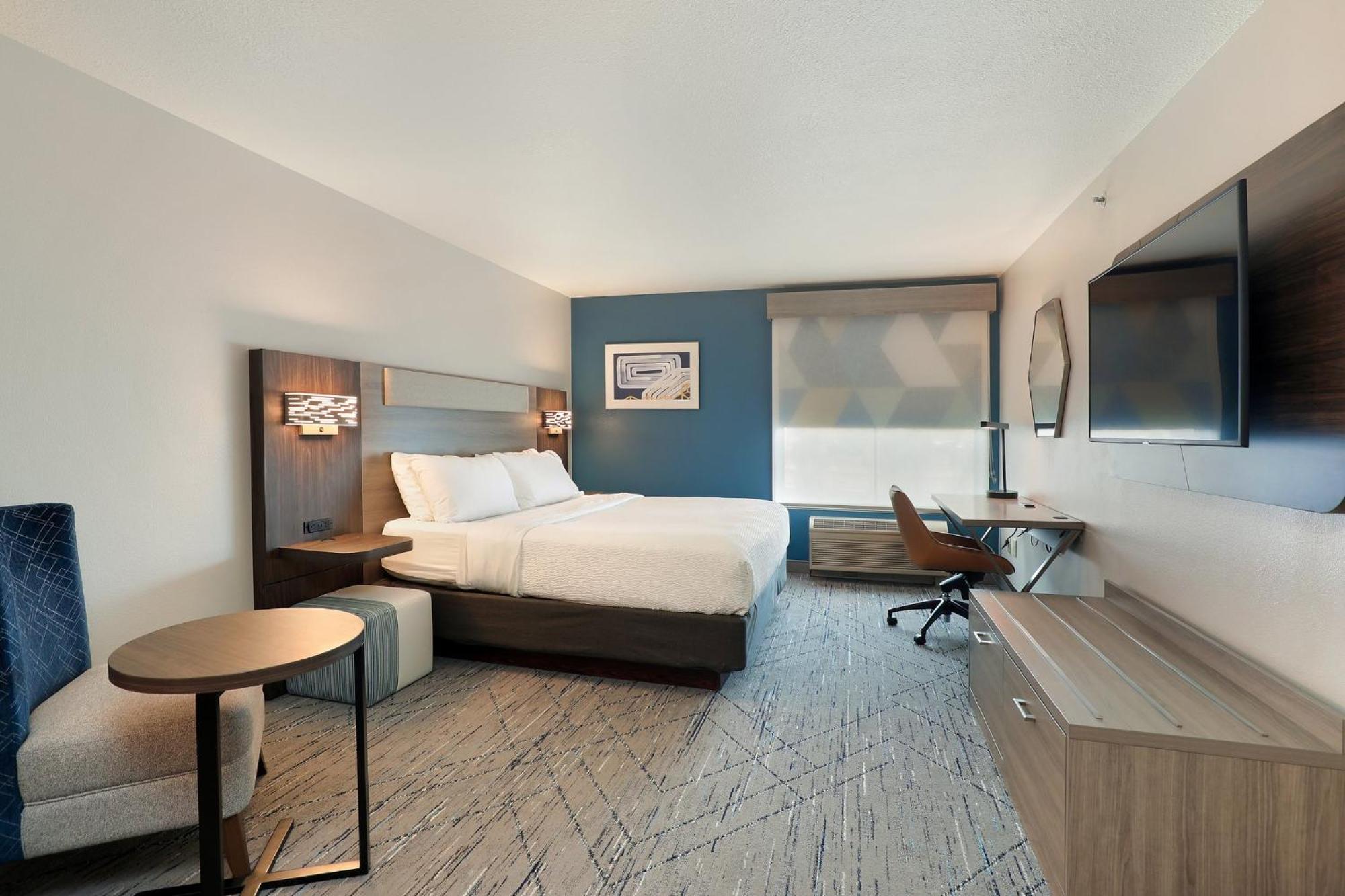 Holiday Inn Express Hotel & Suites Milwaukee-New Berlin By Ihg Exteriör bild