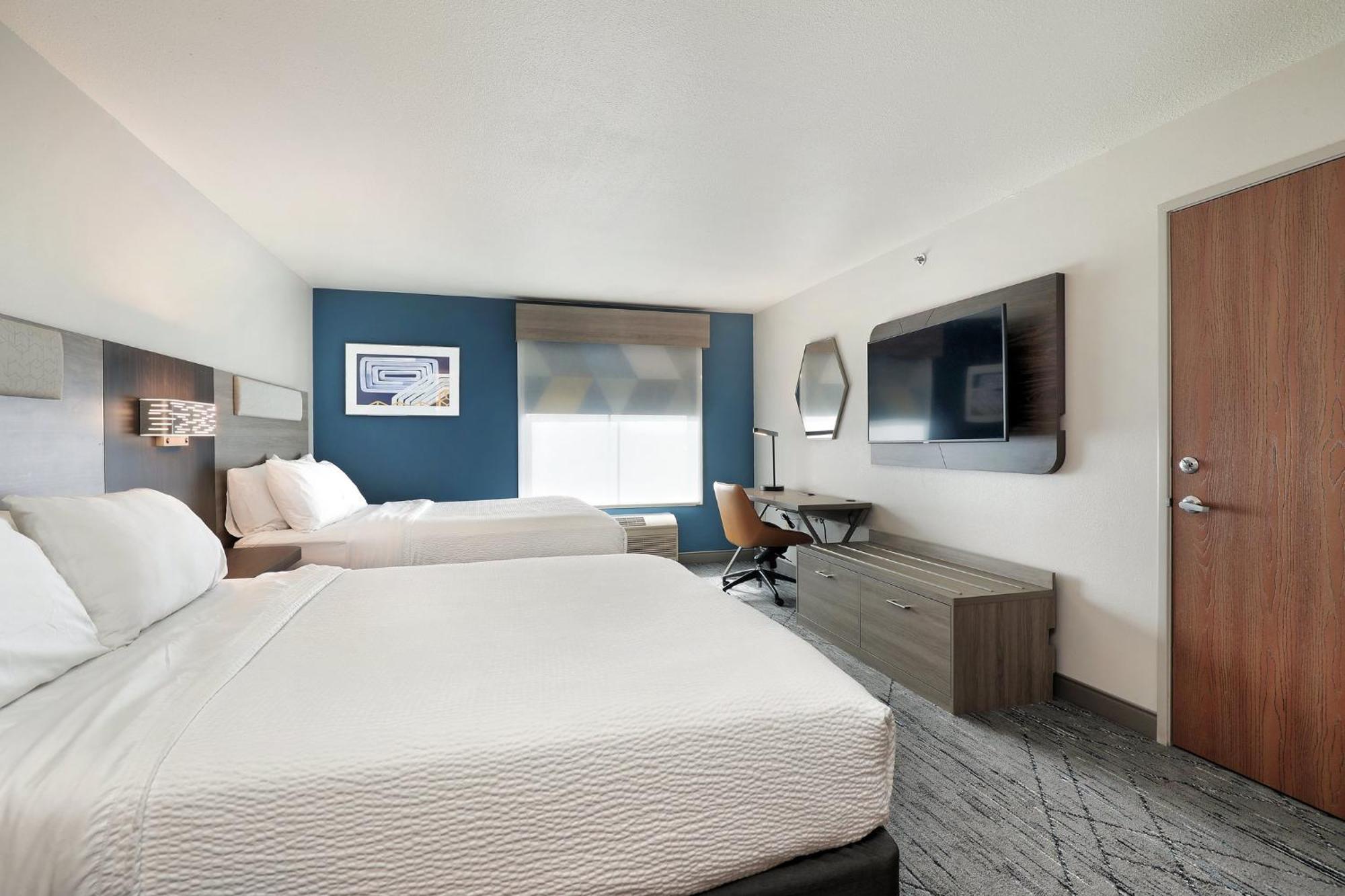 Holiday Inn Express Hotel & Suites Milwaukee-New Berlin By Ihg Exteriör bild